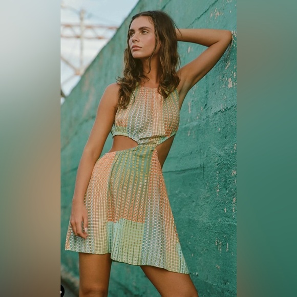 ❌SOLD❌O’Neill Cut-Out Alma Dress, NWT. Size Medium - Picture 2 of 6